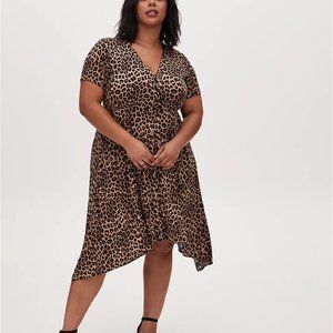Torrid Leopard Print Challis Button Front Sharkbite Midi Dress 5X